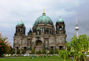 La cathédrale de Berlin et la Fernsehturm