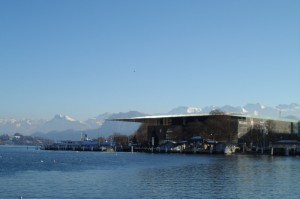 Vue sur le KKL : Centre de Culture et des Congrès de Lucerne