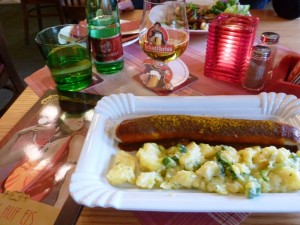 Bière et saucisse, tout premier repas berlinois