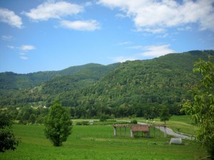 Le petit village Kozaršce