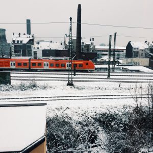 La vue depuis ma chambre, en hiver. Des trains et des usines, typiquement Ruhrpott